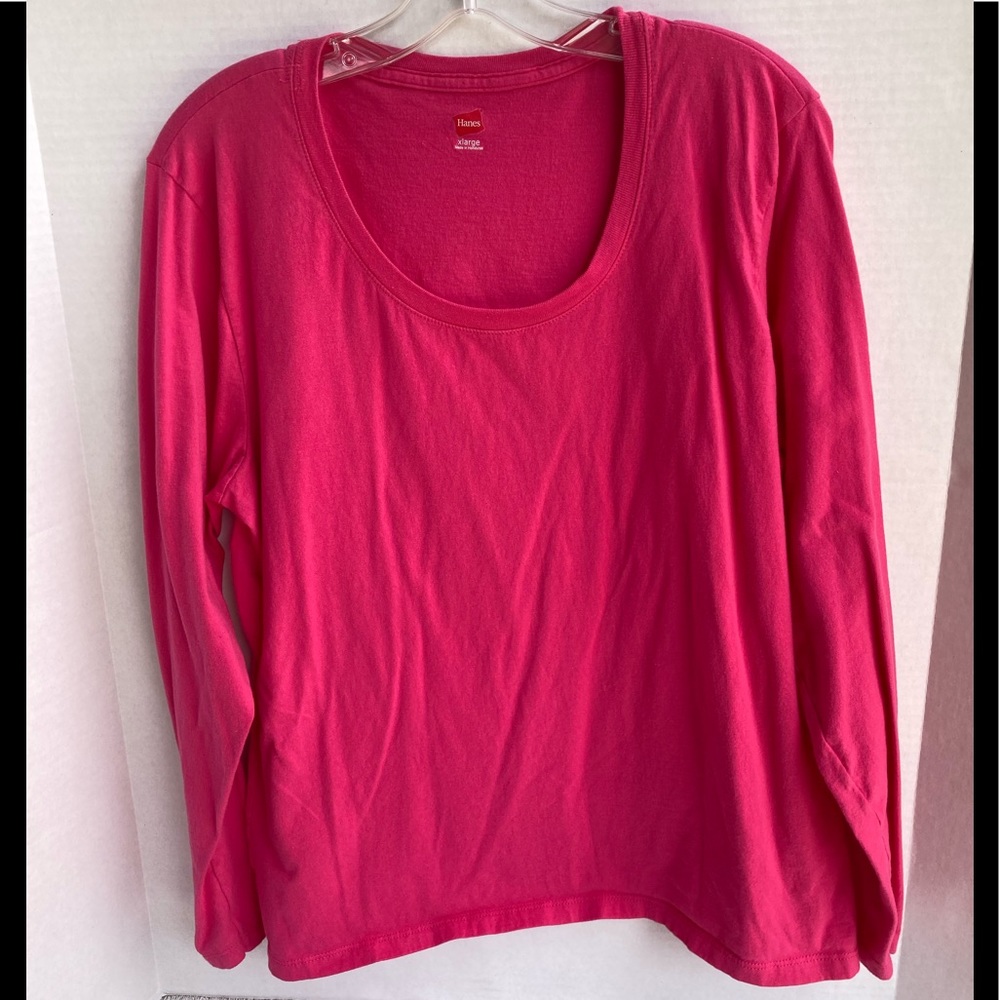 Lightweight dark pink long sleeve knit top shirt